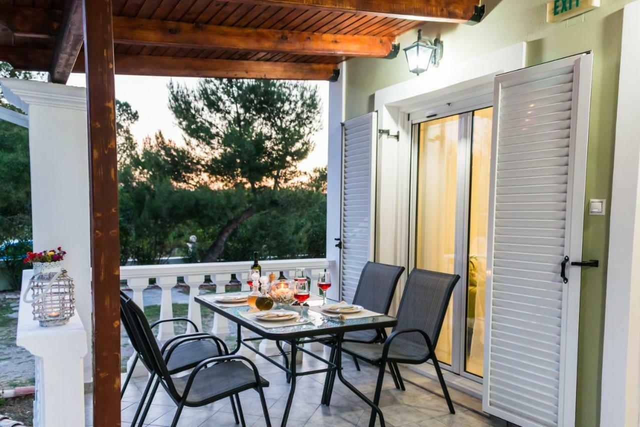 Villas Margaris Kalamaki  Exterior photo